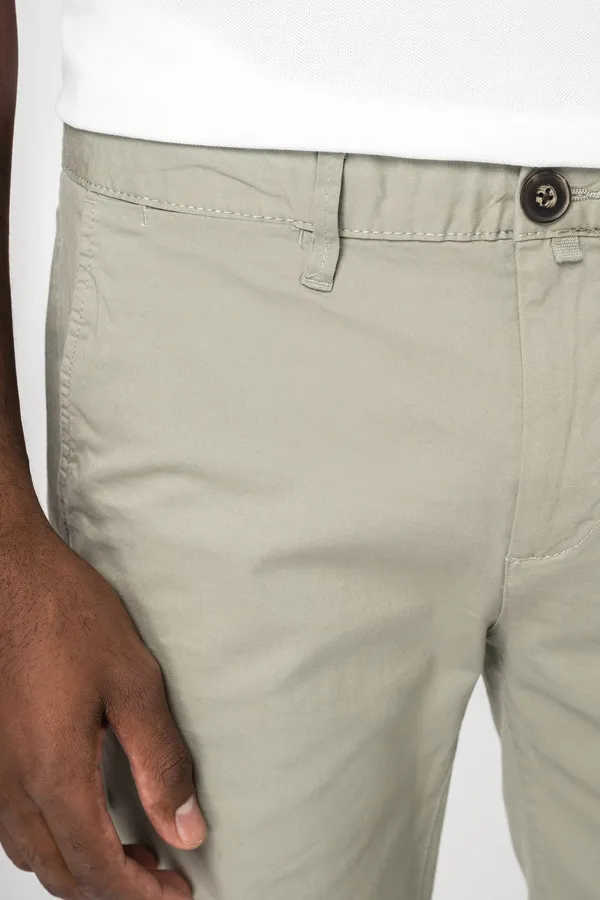 Eco-friendly men's chino bermuda shorts