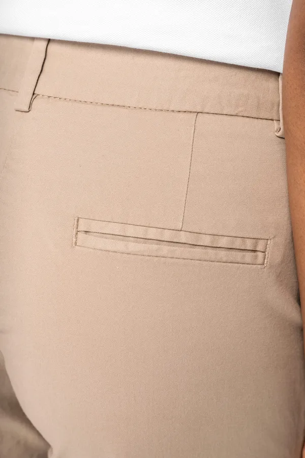 Eco-friendly ladies’ chino bermuda shorts