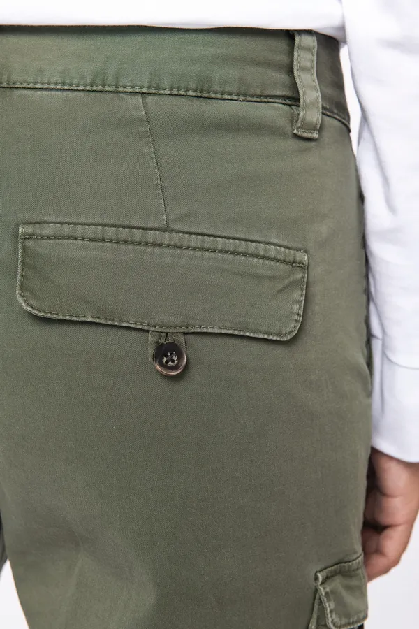 Eco-friendly ladies’ washed effect cargo trousers
