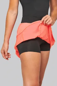 Rock mit integrierten Shorts