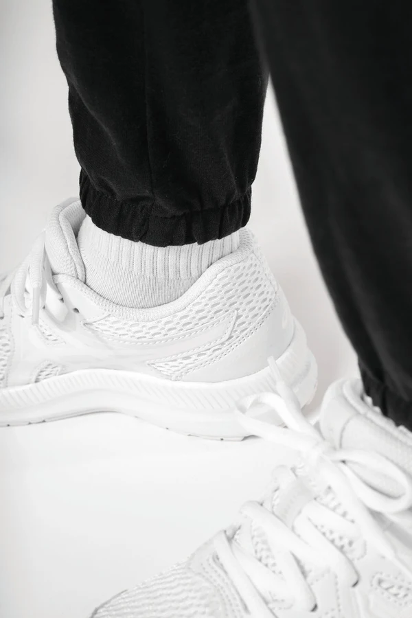 Kinder-Jogginghose. Leichte Baumwolle