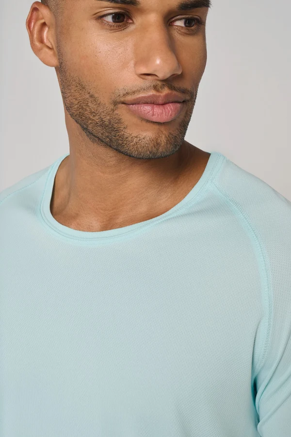 Herren-Sportshirt aus Recyclingmaterial mit Rundhalsausschnitt