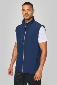 Softshelljacke mit abnehmbaren Ärmeln