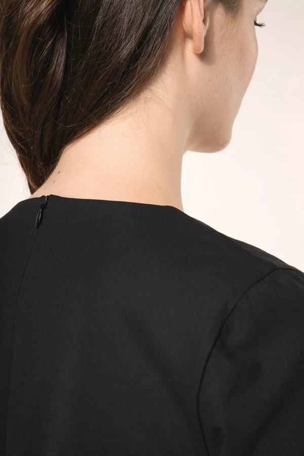 Kleid mit geradem Schnitt