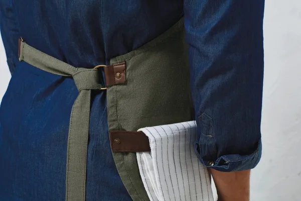 ‘Annex’ bib apron