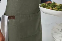 ‘Annex’ bib apron