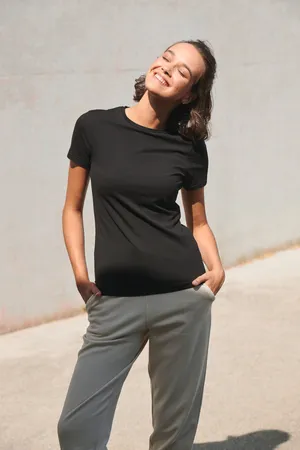 Women's Feel Good Stretch Crew Neck T-Shirt Black