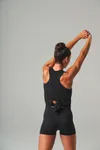 Tanktop mit Rückenschlitz Black