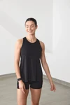 Tanktop mit Rückenschlitz