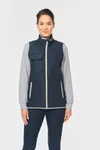 4-lagiger Bodywarmer mit Wärmeisolierung.