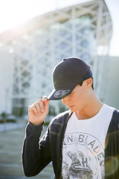Fam Cap