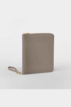 Boutique Travel/Tech Organiser