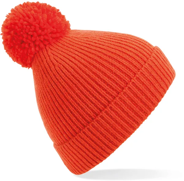 Strickmütze mit Pompon