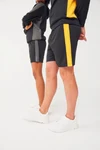 Adults Knitted Shorts With Zip Pockets