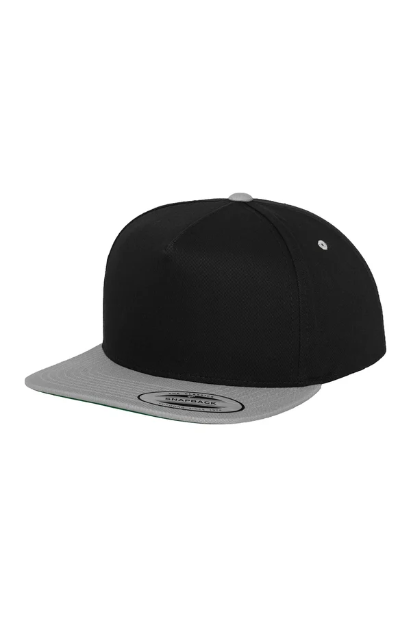 Classic 5 Panel Snapback Cap Black / Silver
