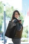 Shopper Circle Black-Sprinkle