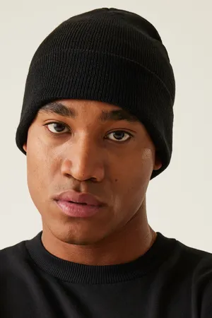 Axton - Cuffed Beanie Black