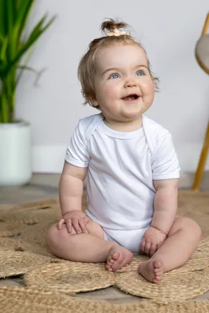 Short Sleeve Baby Bodysuit Polyester White