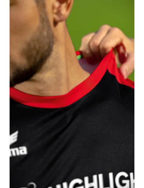 Six Wings Trikot