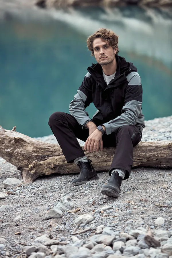 020901_020902_v14_IM_CLIQUE_2019_Preview.jpg