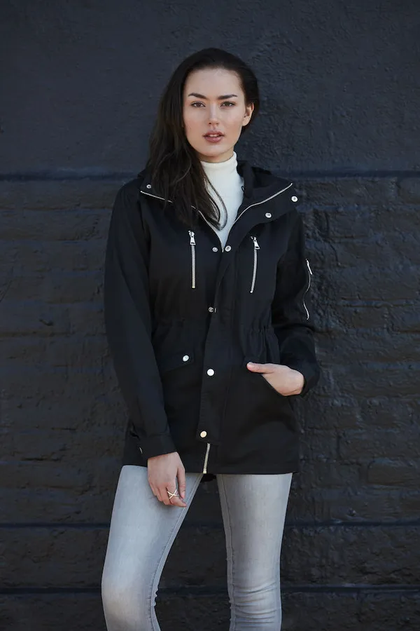 020903_IM_Clique_aw19.jpg