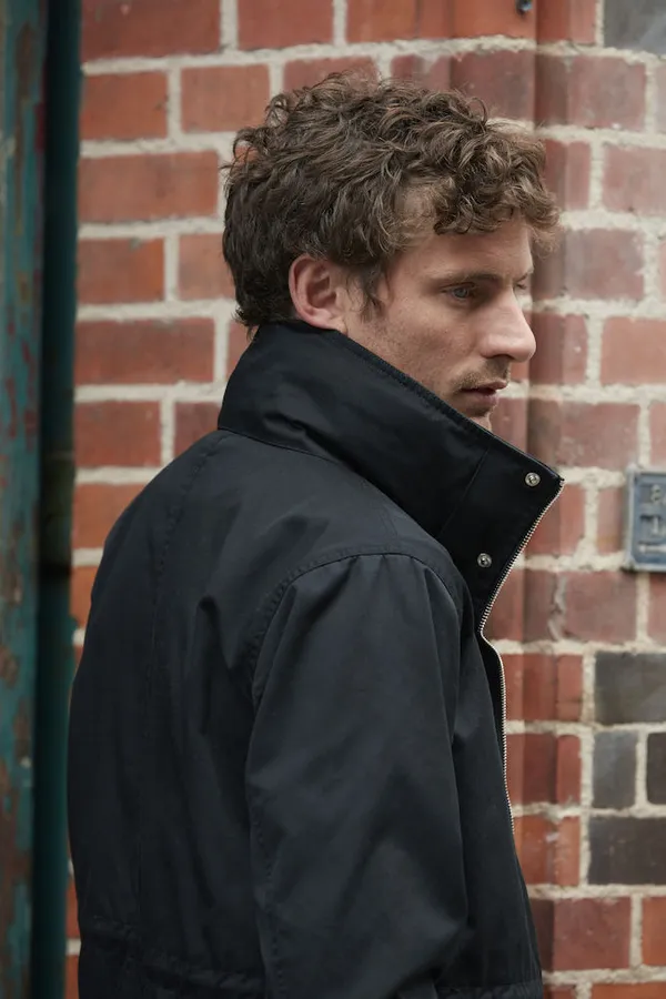 020903_d1_IM_Clique_aw19.jpg