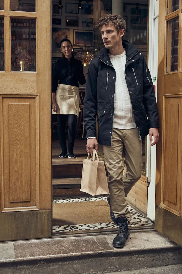 020903_v2_IM_Clique_aw19.jpg