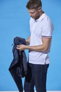 020929_IMss18_BasicRainJacketPack.jpg