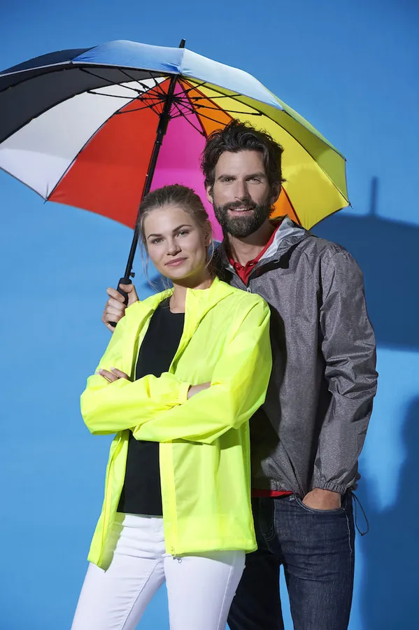 020929_IMss18_BasicRainJacket.jpg