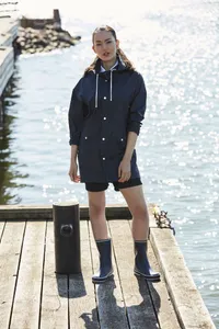 020939_v3_IM_Clique_aw19.jpg