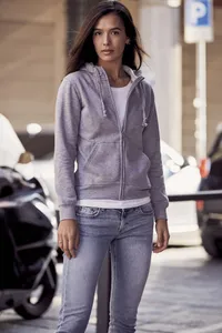 021035_v2_IM_CLIQUE_2019.jpg