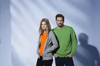 021045_021040_IMss18_ClassicHoodyFZRoundneck.jpg