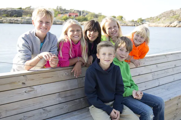 029032_IMS15_JuniorBasicHoodKids.jpg