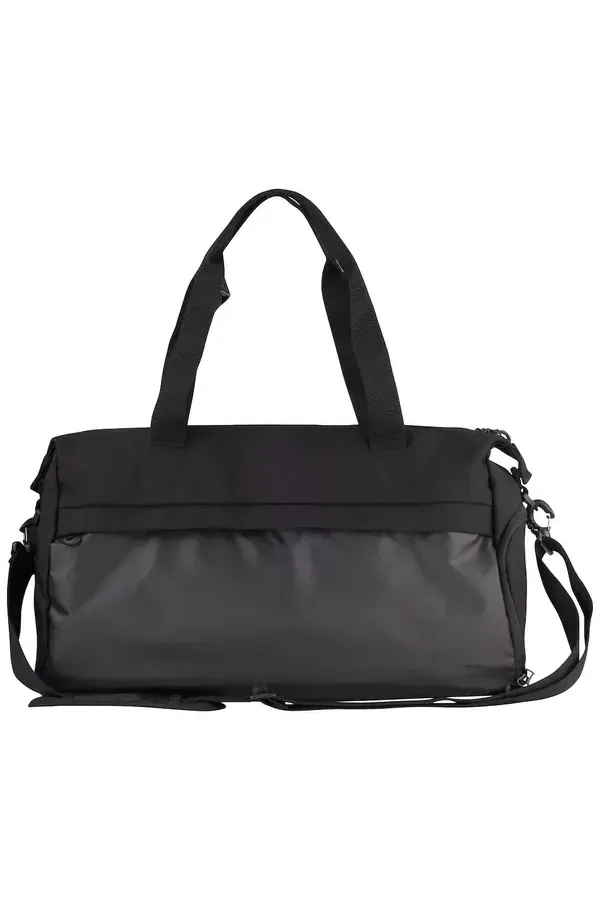 040246_99_Duffle_Black_Front.jpg