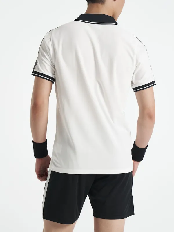 1906734-900999_Pro Control Poloshirt M_Closeup2.jpg