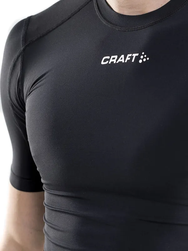 1906855_999000_Pro Control Compression Tee Uni.jpg