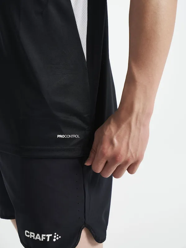 1908225-999900_Pro Control Impact Polo M_Closeup4.jpg