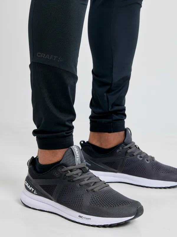 1908716-999000_ADV Essence Training Pants_Closeup4.jpg