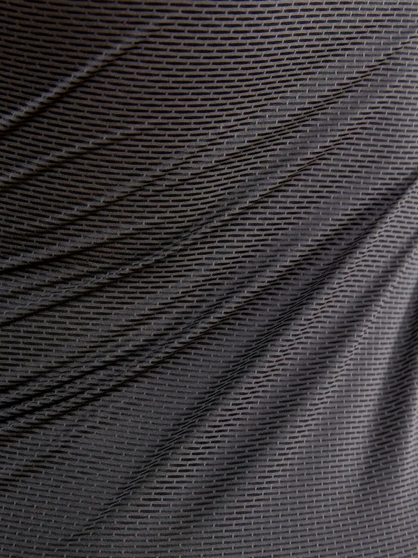 1908852-999000_Pro Dry Nanoweight LS_Closeup5.jpg