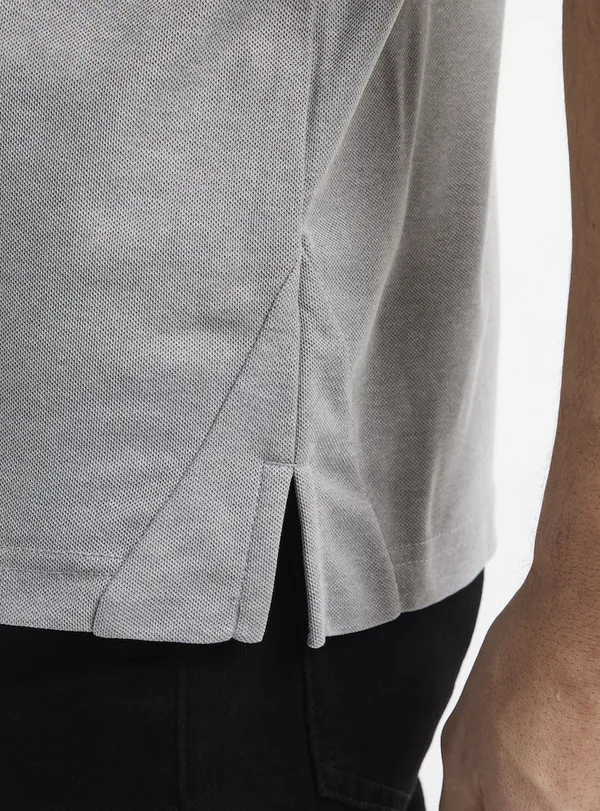 1909138-975000_CORE Unify Polo Shirt  M_Closeup4.jpg