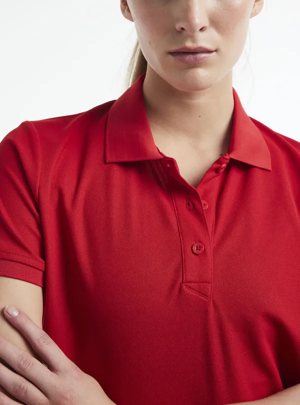 1909139-430000_CORE Unify Polo Shirt  W_Closeup3.jpg
