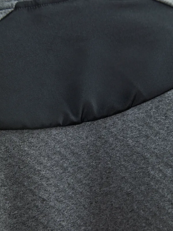 1909501-975000_CORE Trim Thermal Midlayer_Closeup5.jpg