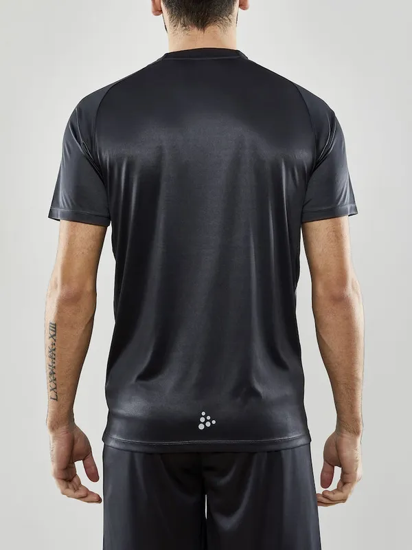 1910142-995000_Evolve Tee M_Closeup3.jpg