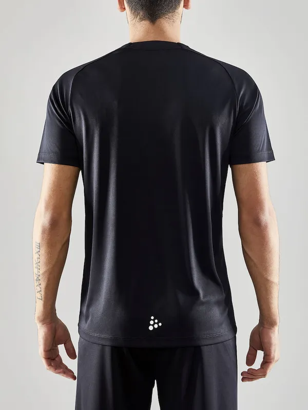 1910142-999000_Evolve Tee M_Closeup3.jpg