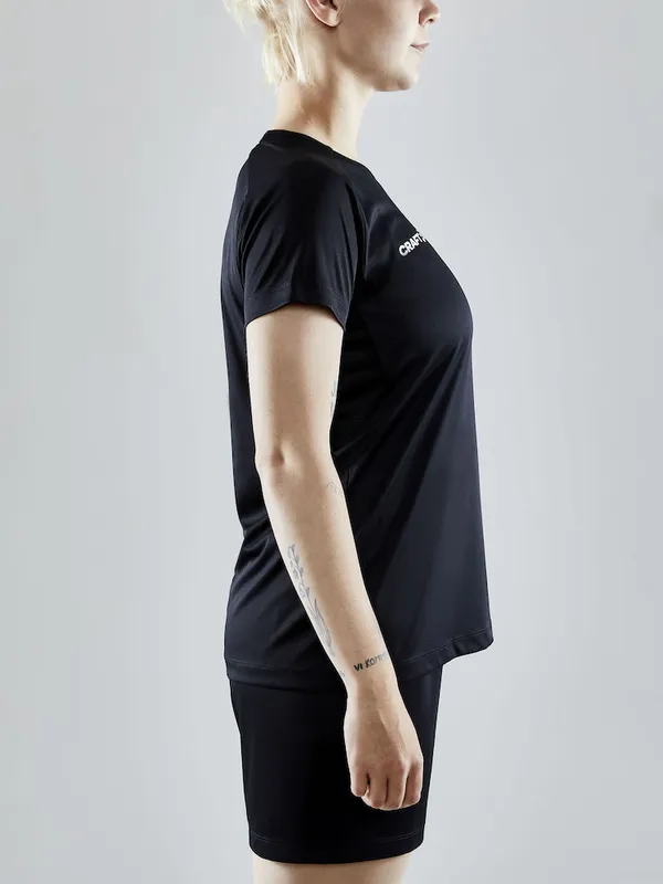 1910143-999000_Evolve Tee W_Closeup2.jpg