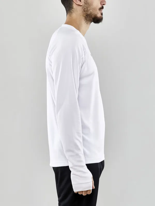 1910160-900000_Evolve Crew Neck M_Closeup2.jpg