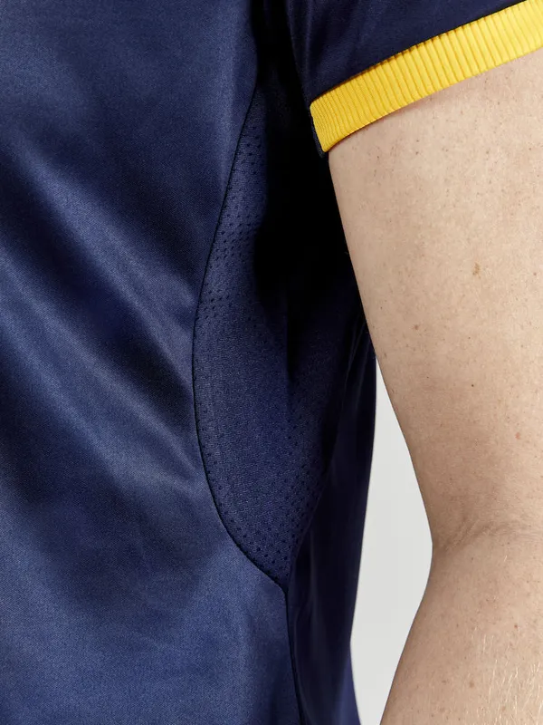 1910179-390552_Progress 2.0 Graphic Jersey W_Closeup5.jpg