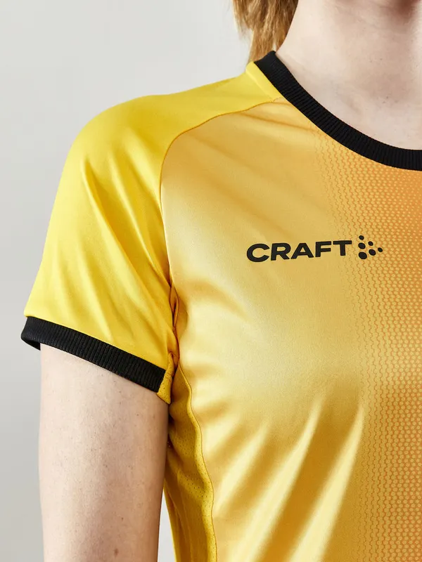 1910179-552999_Progress 2.0 Graphic Jersey W_Closeup4.jpg