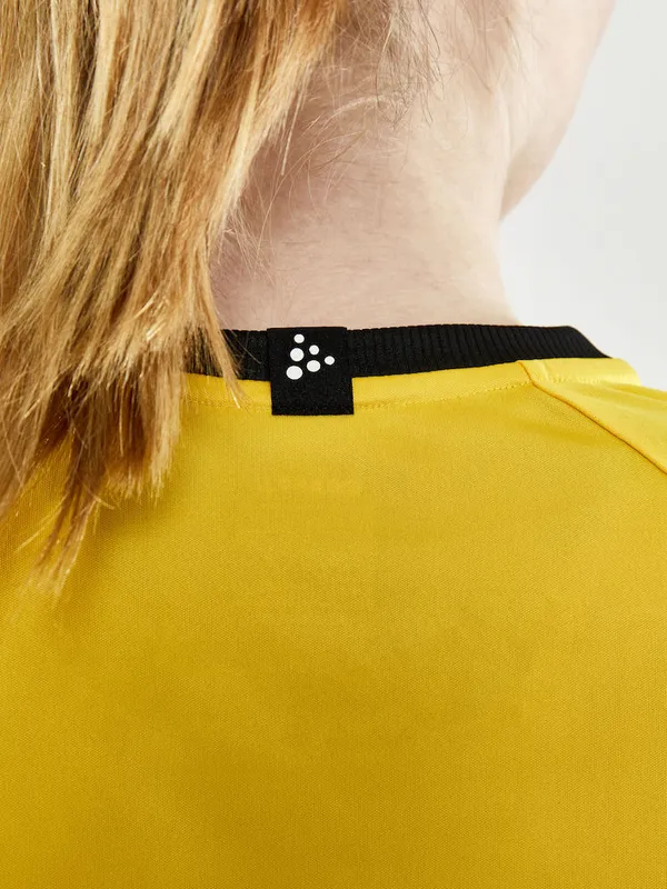 1910179-552999_Progress 2.0 Graphic Jersey W_Closeup6.jpg