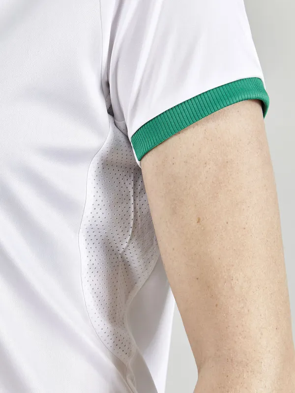 1910179-900651_Progress 2.0 Graphic Jersey W_Closeup5.jpg